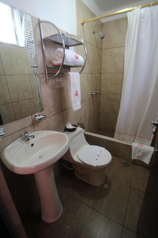 Hotel B´liam Tumbes Extérieur photo
